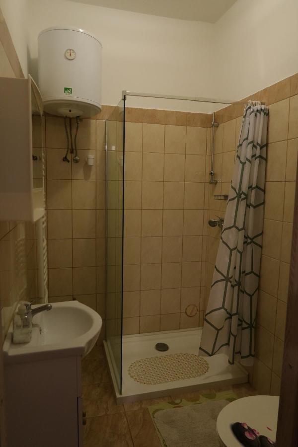 Eva Apartman Szigetvar Exterior photo